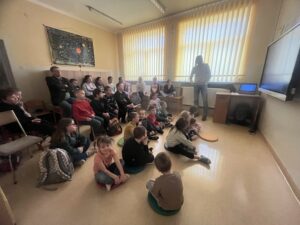 Miniaturka artykułu Spotkanie z podróżnikiem Marcinem Janikiem – podróż po Republice Południowej Afryki i Chinach. 
